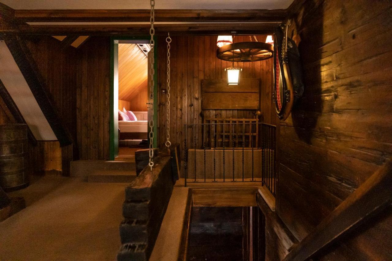 Swiss-Chalet Merlischachen - Historik Chalet-Hotel Lodge Küssnacht Exterior foto