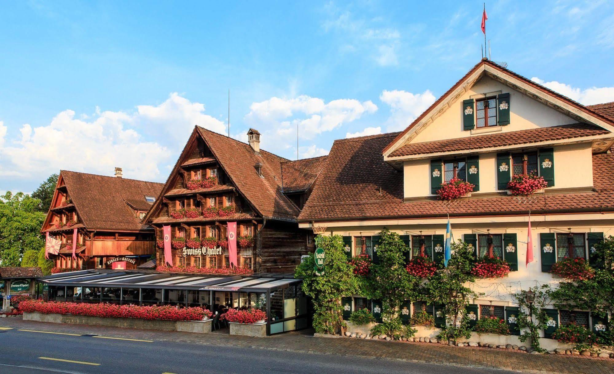 Swiss-Chalet Merlischachen - Historik Chalet-Hotel Lodge Küssnacht Exterior foto
